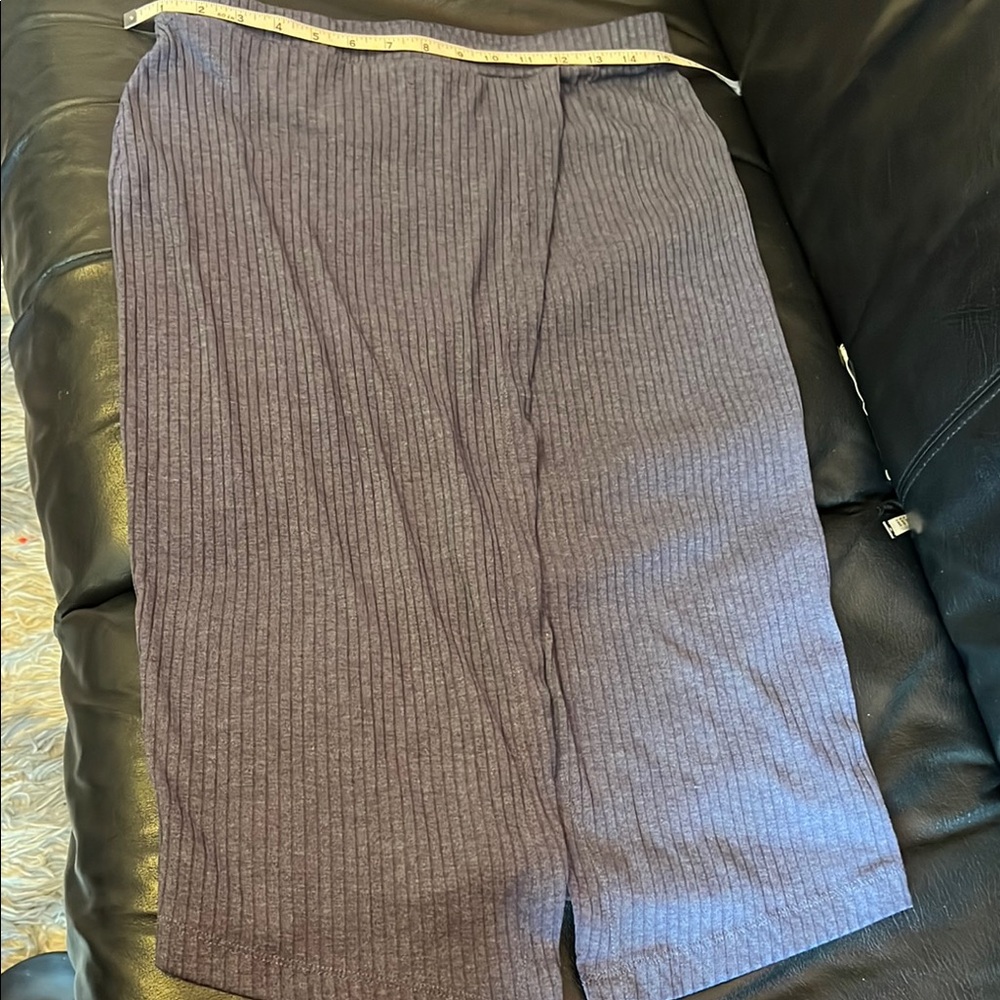 h.i.p. Purple Ribbed Skirt size LG